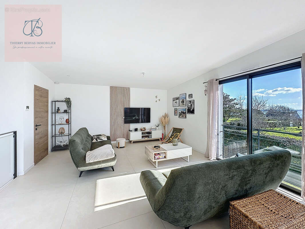 Maison à PLOUGONVELIN