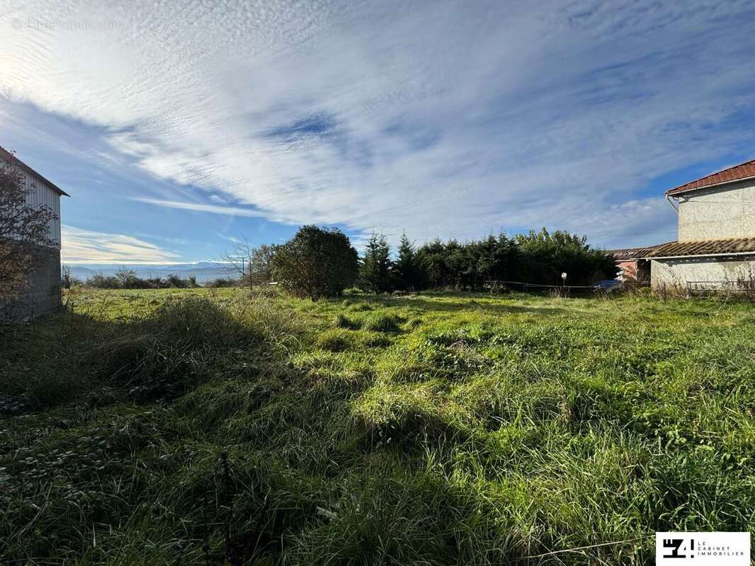 Terrain à MONDAVEZAN