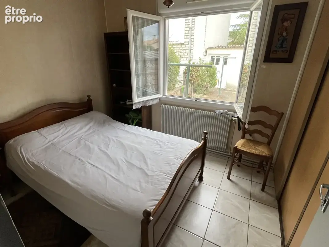ref 113490 THOUARS proche Leclerc maison de plain pied type 3 avec garage - photo 9