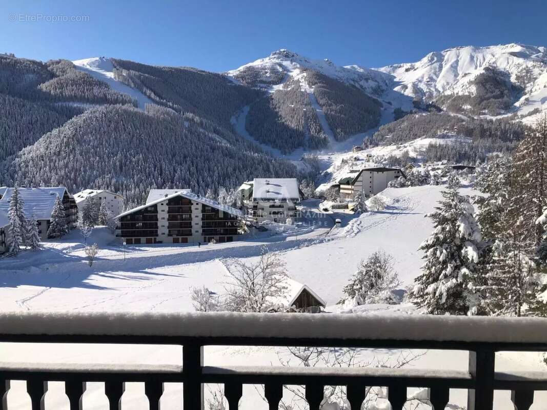 Appartement à SAINT-ETIENNE-DE-TINEE
