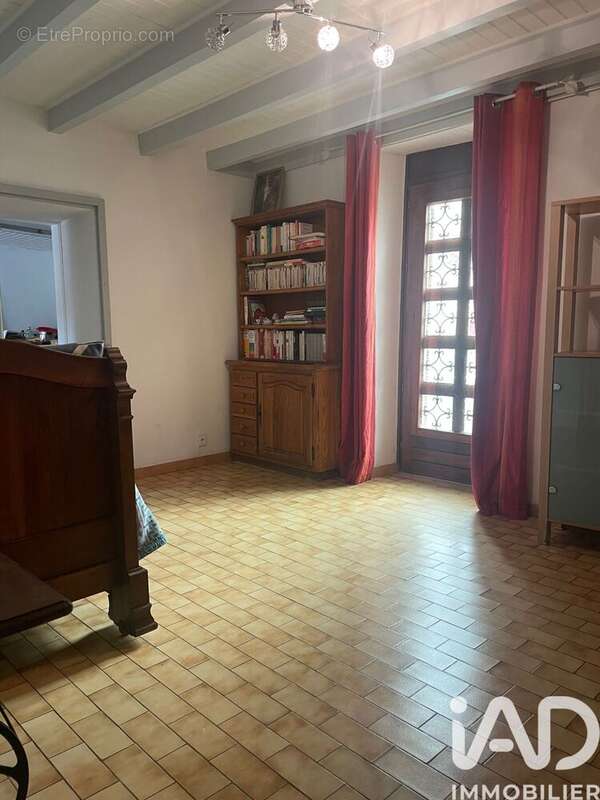 Maison 222 m² à Lamothe-Montravel  - photo 8