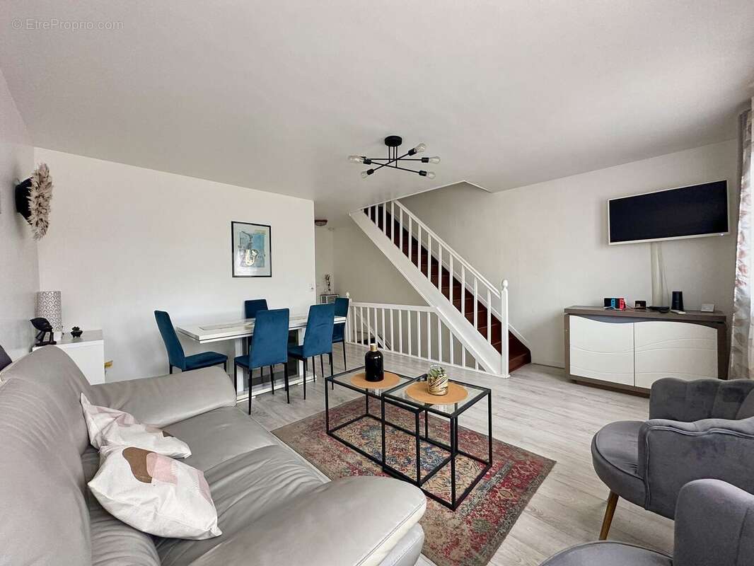 Maison à VILLEPREUX