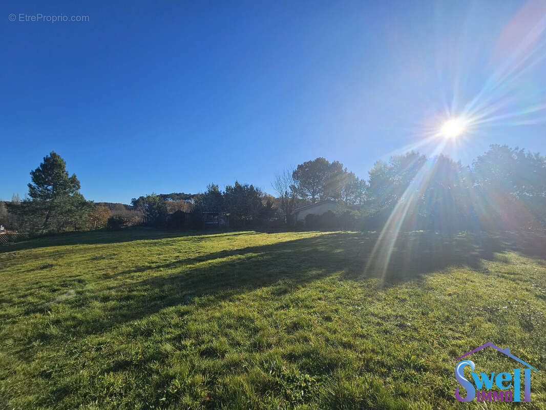 Terrain à LEVIGNACQ