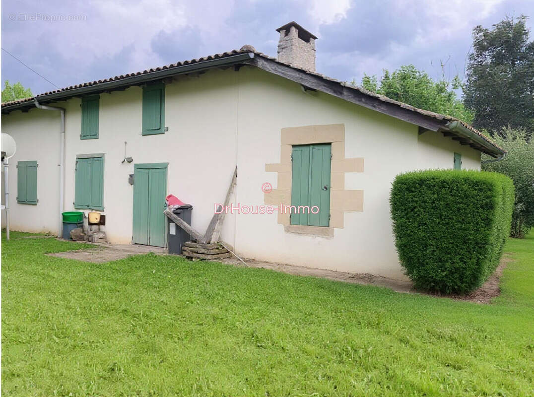 Maison 4 pièces 96 m² à vendre à Le Tuzan (33125) - photo 10