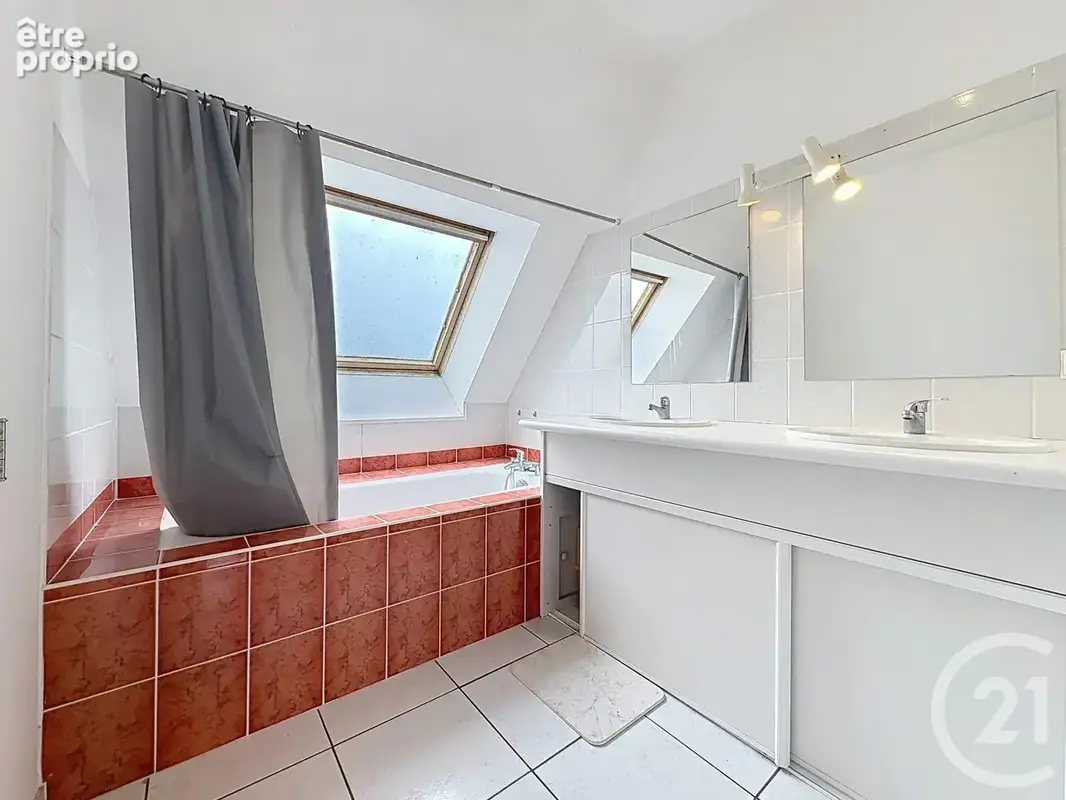 Appartement 4 pièces 83 m² à vendre à Troyes (10000) - photo 7