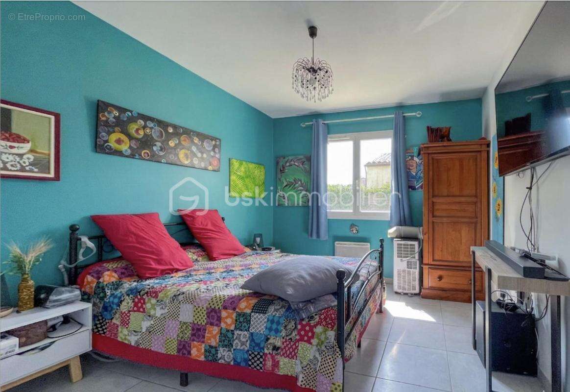 Maison à SAINT-HILAIRE-DE-BRETHMAS