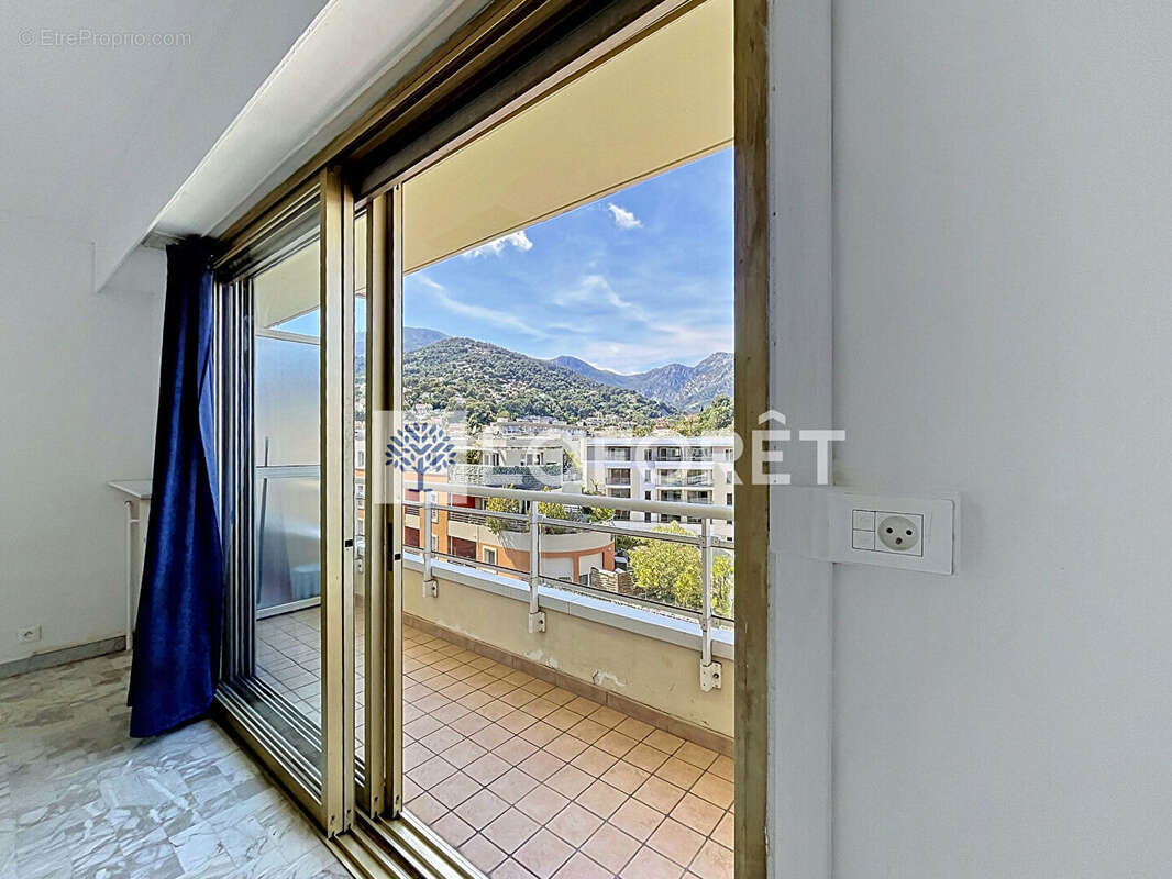 Appartement à ROQUEBRUNE-CAP-MARTIN