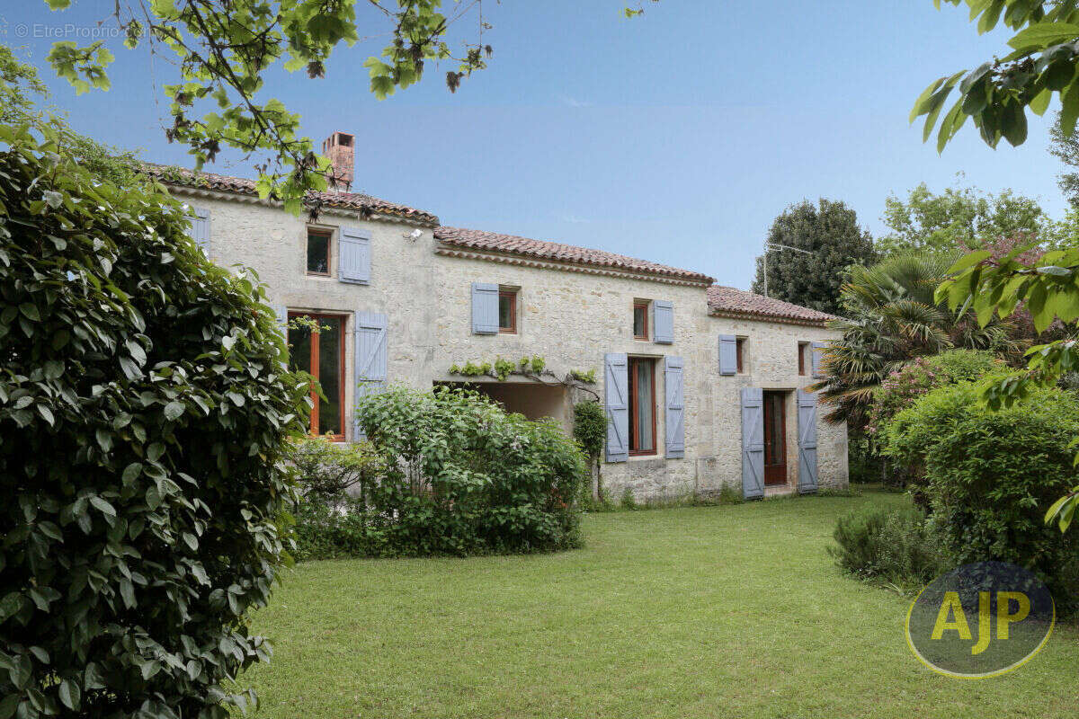 Maison à CIVRAC-EN-MEDOC
