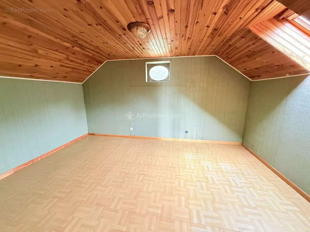 Maison à SOULAUCOURT-SUR-MOUZON