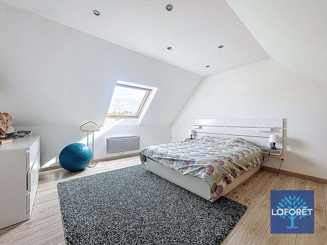 Maison à CHILLY-MAZARIN