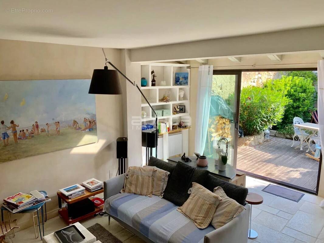 Maison à LE BOIS-PLAGE-EN-RE