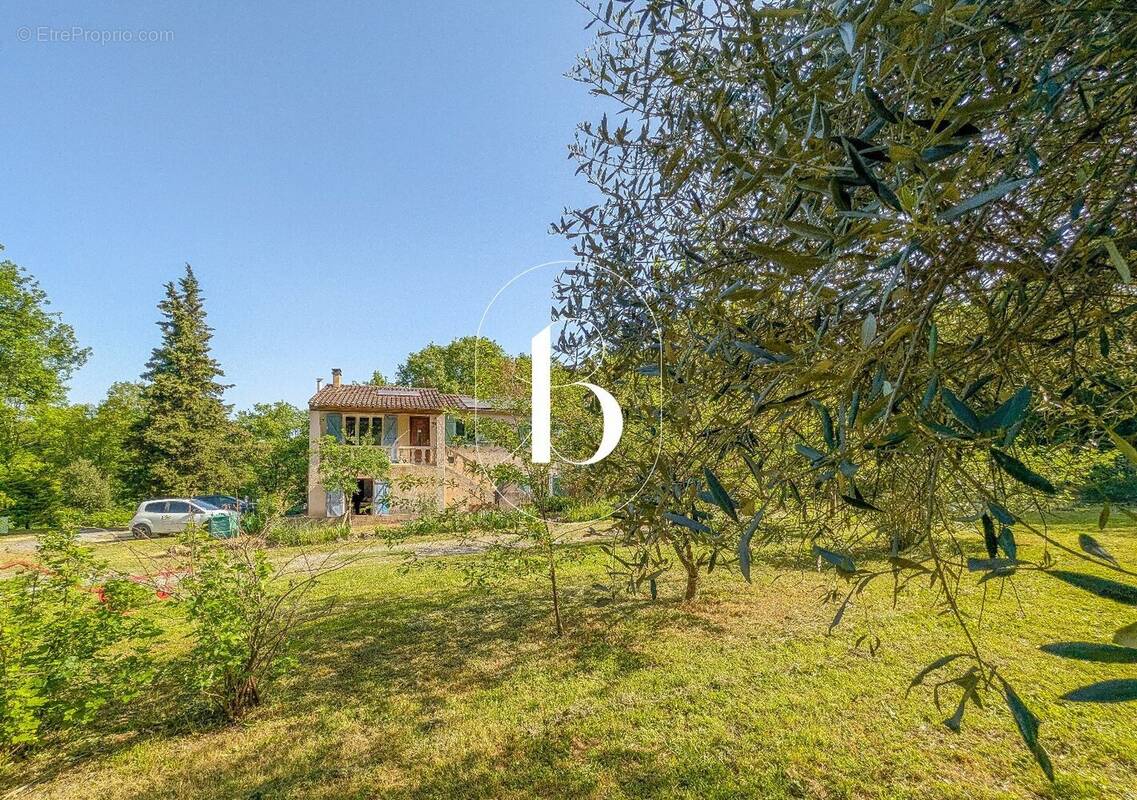Maison à BARJAC