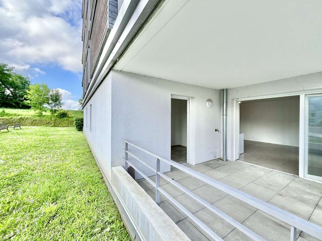 Appartement 63 m² à Quintal  - photo 3