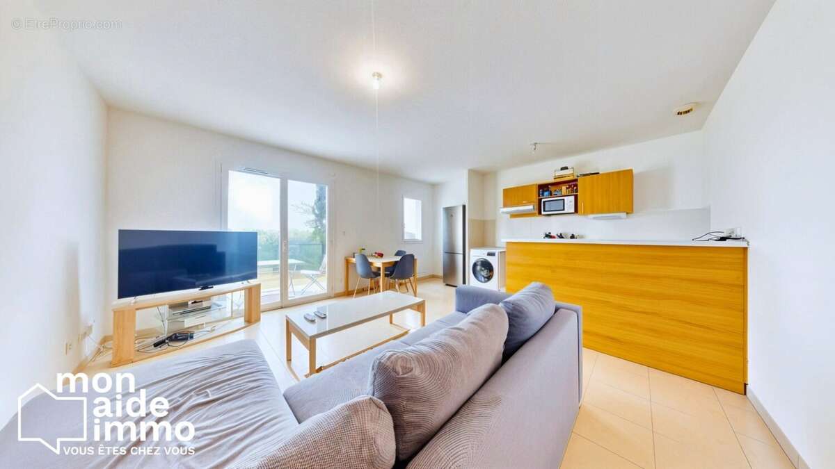 Appartement à SAINT-QUENTIN-DE-BARON