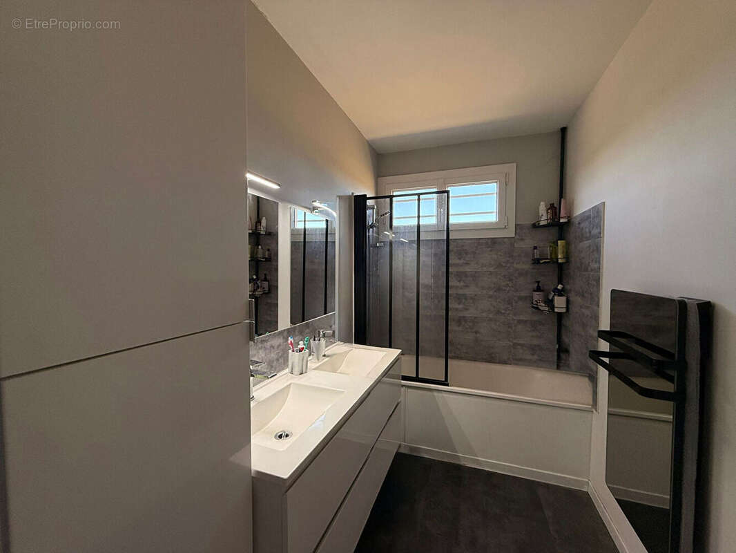 Maison à PARAY-LE-MONIAL