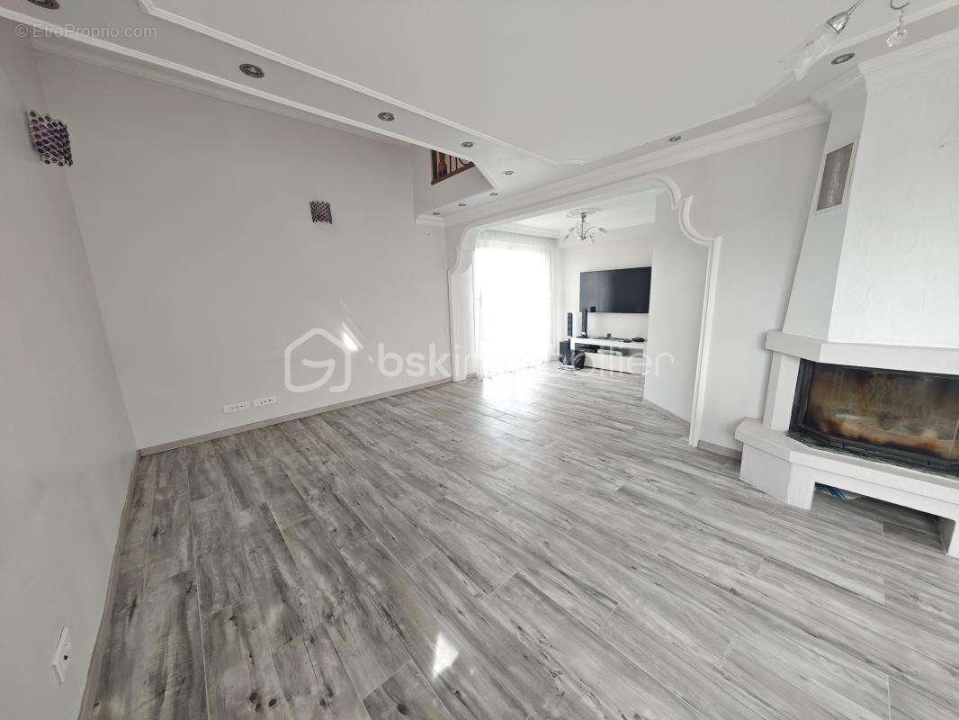 Maison à L&#039;AIGLE