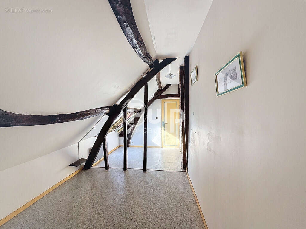 Maison à ESTREES-LES-CRECY