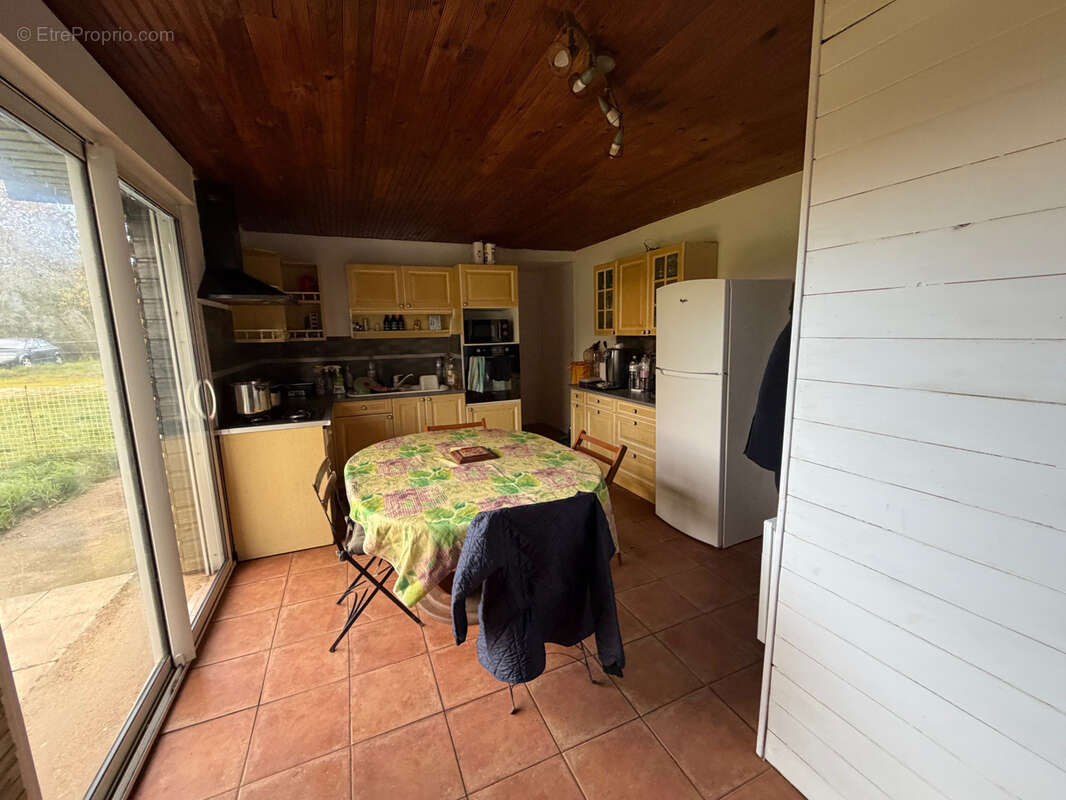 Maison à SEMUR-EN-VALLON