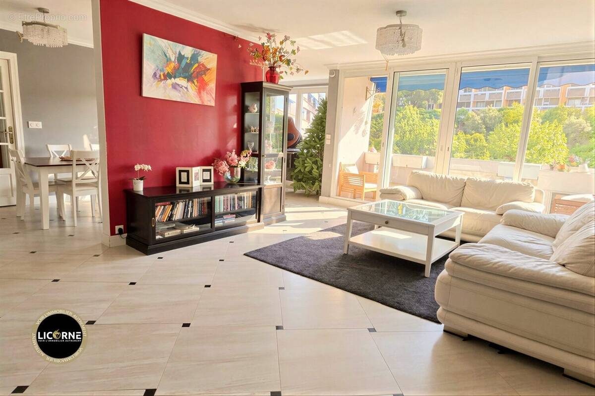 Pièce de vie - Appartement à MARSEILLE-12E