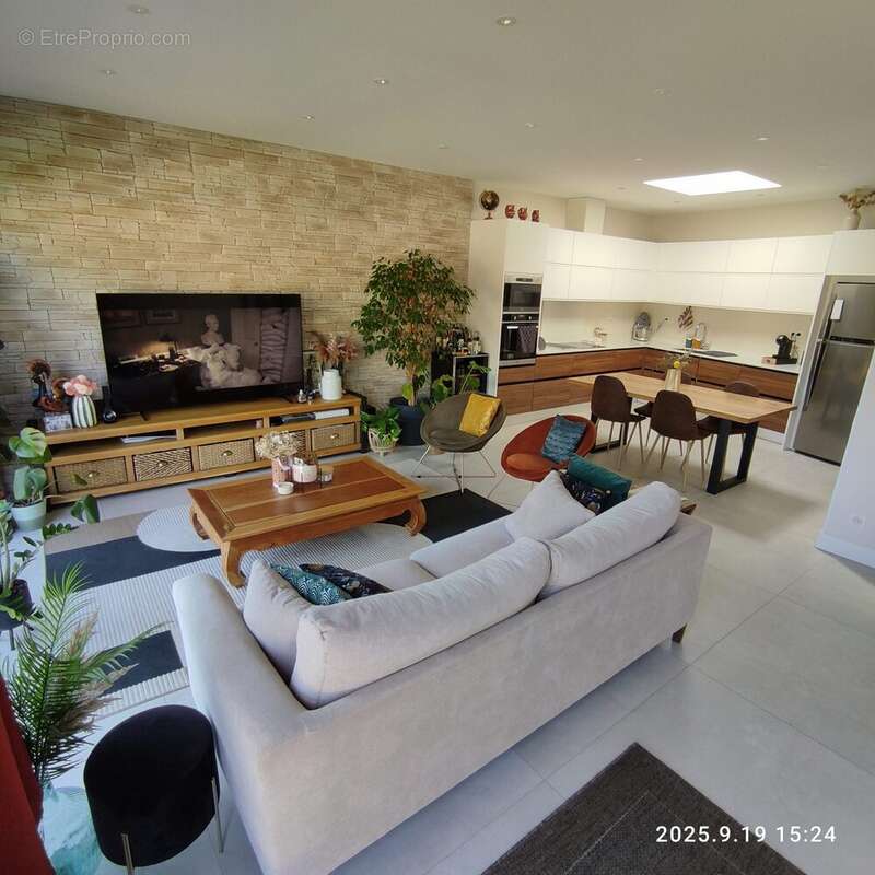 Maison à PAREMPUYRE