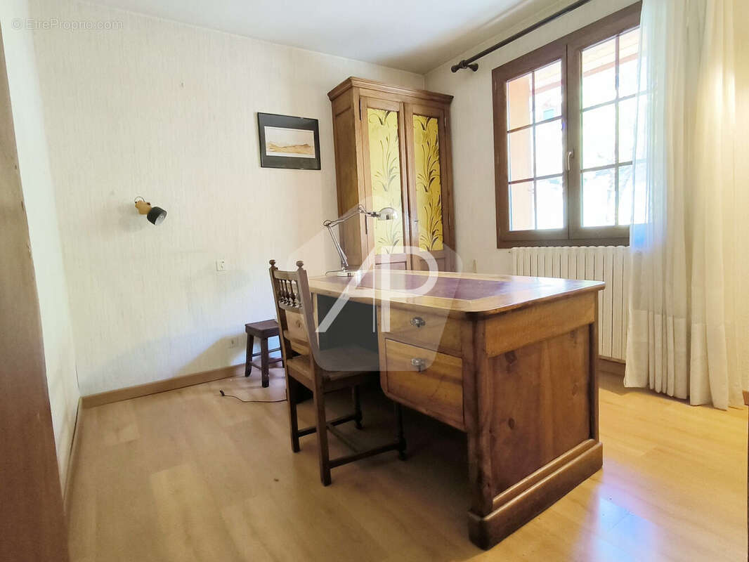 Maison à VILLAR-SAINT-PANCRACE