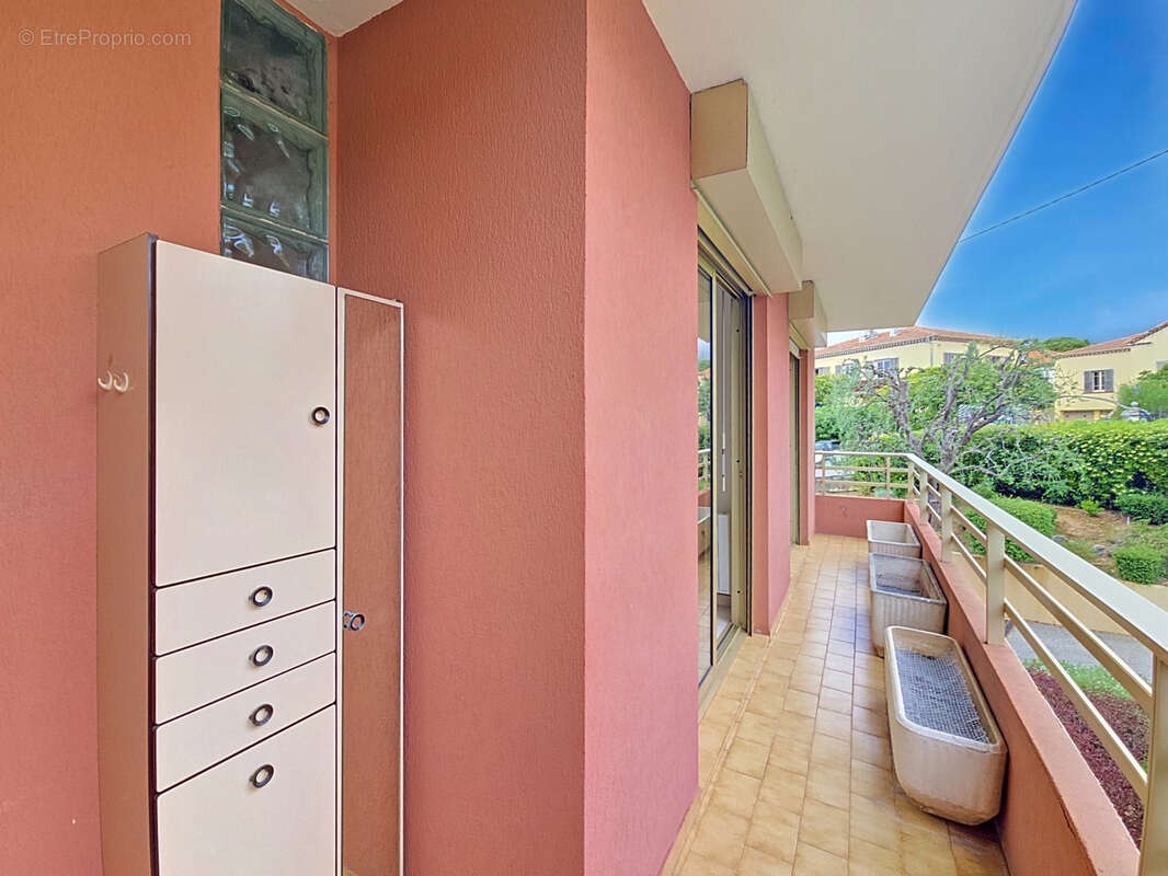 Appartement à VENCE