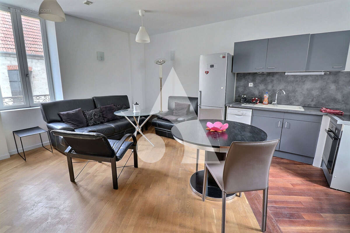 Immeuble de rapport en plein centre-ville ! - photo 6