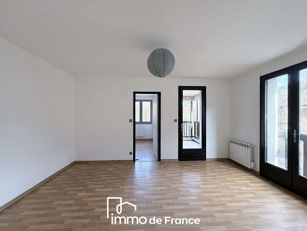 Appartement à LE MONASTERE