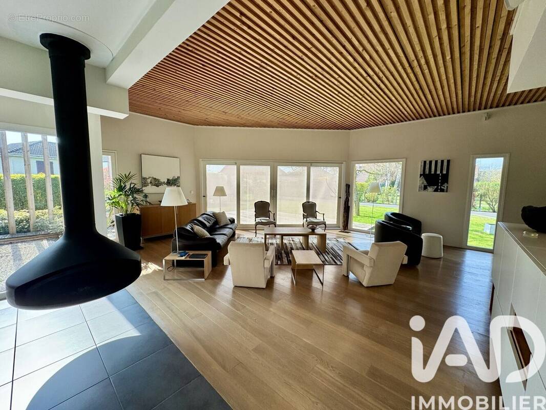 Photo 1 - Maison à LA BASSEE