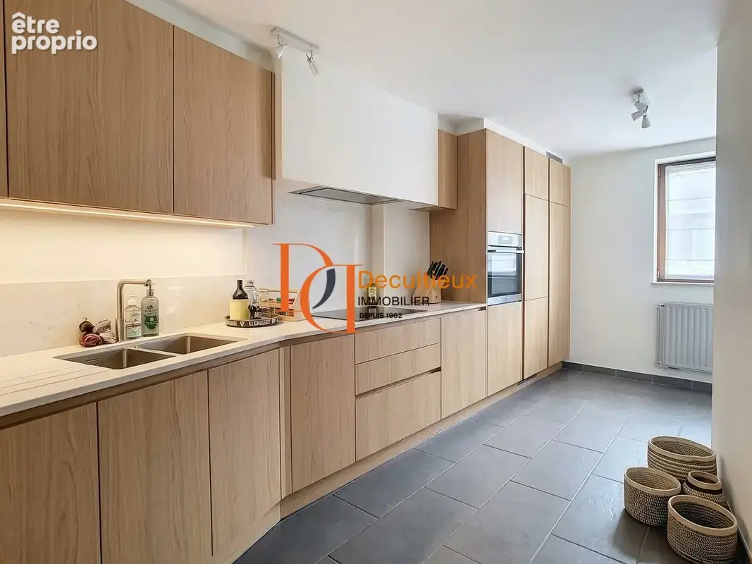 Maison 5 pièces 141 m² à vendre à Montanay (69250) - photo 4