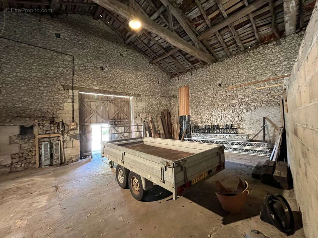 Maison à PETIT-BERSAC