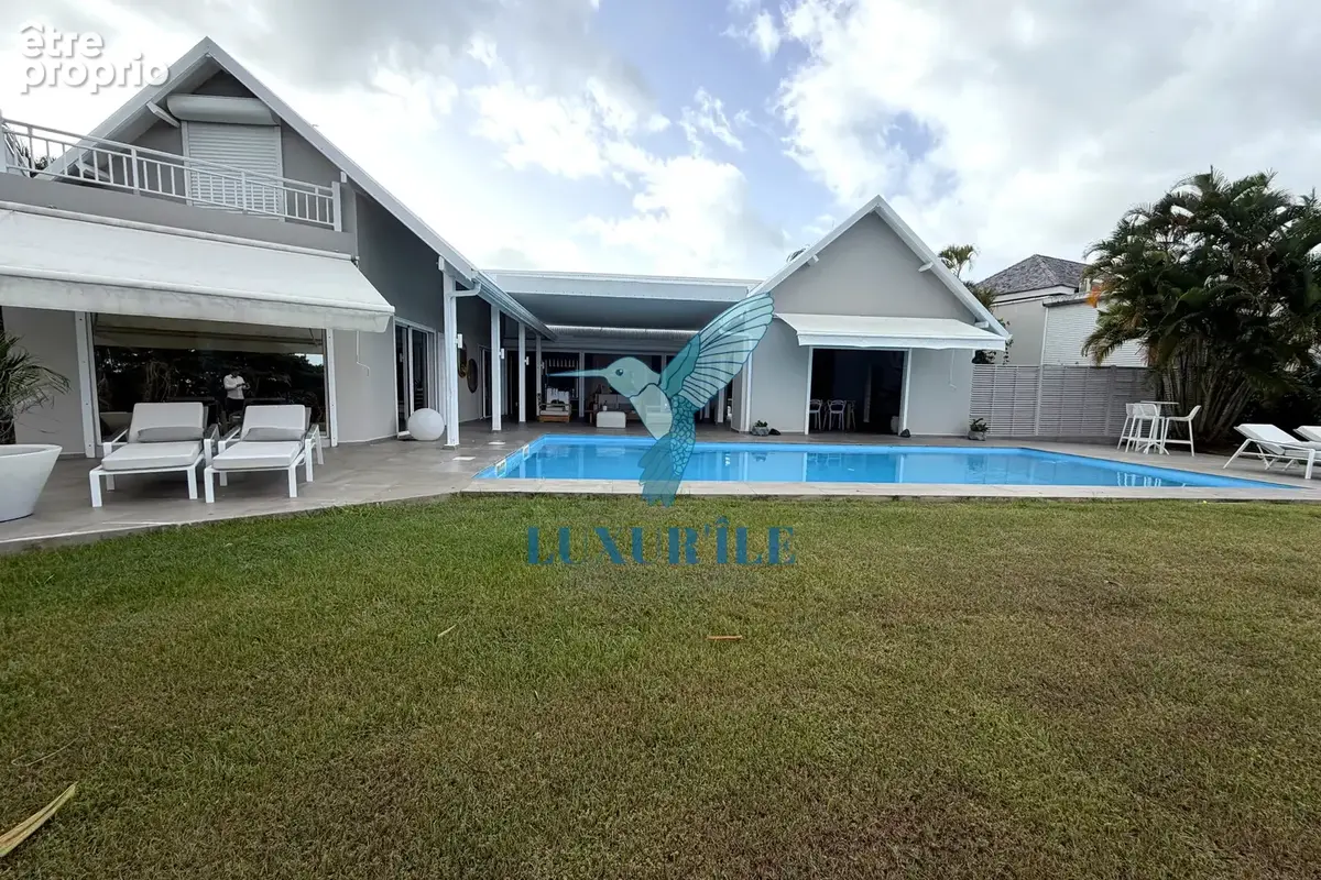 Villa d'exception à baie-mahault   houelbourg sur mer 1ʳᵉ ligne   vue mer   accès mer - photo 1