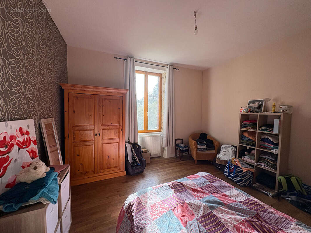 Maison à BUJALEUF