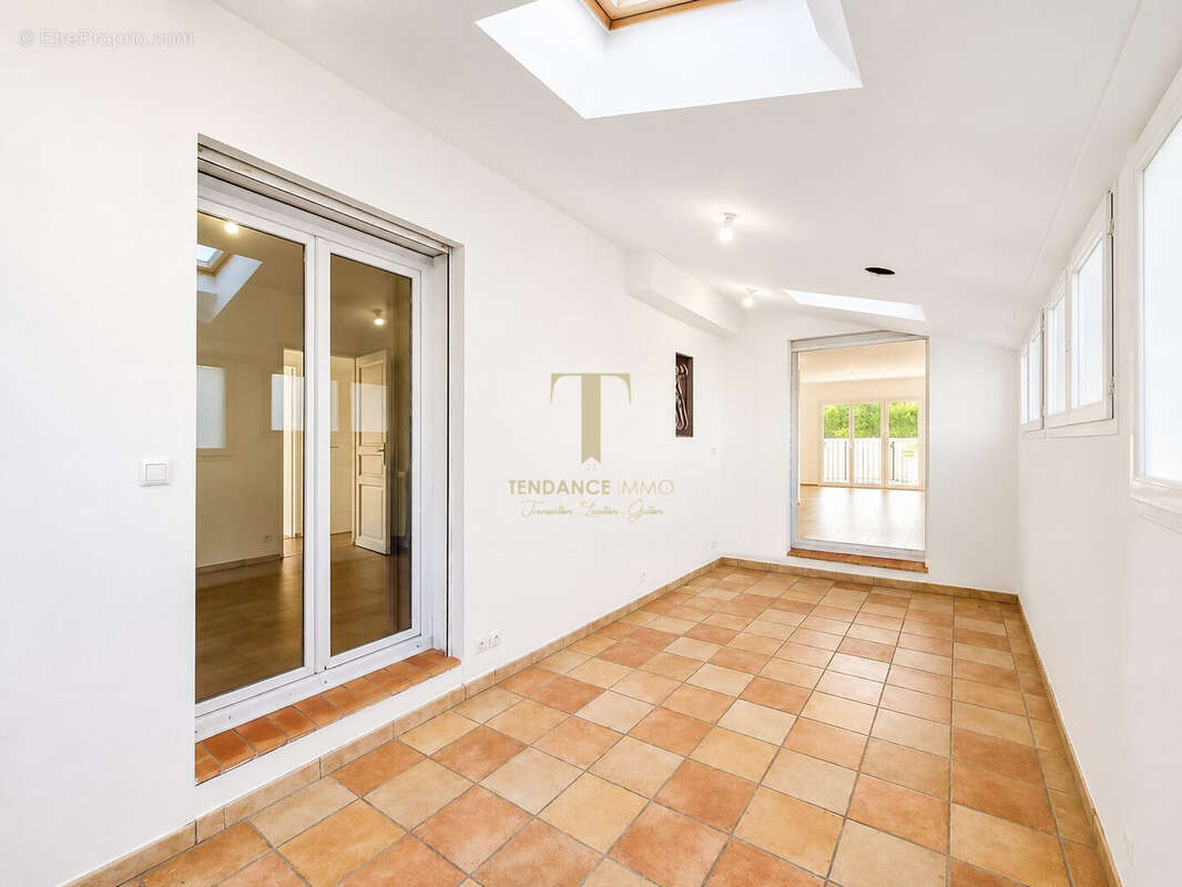 Maison 128 m² à Narbonne  - photo 7