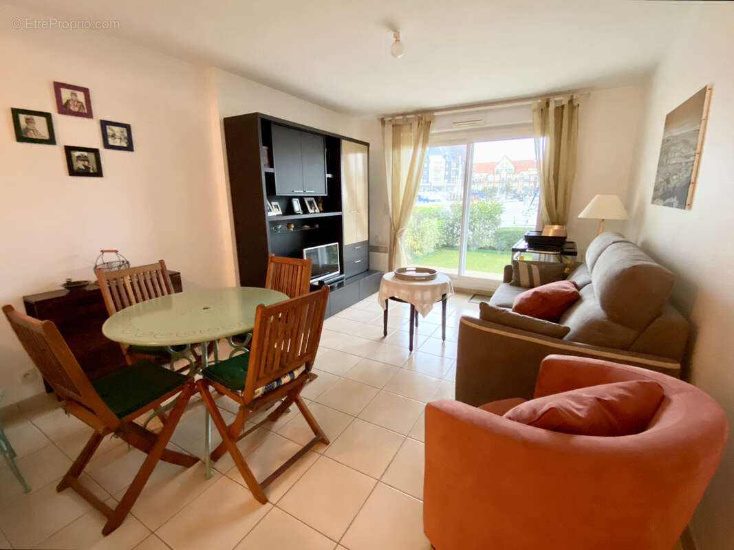 Appartement à DIVES-SUR-MER