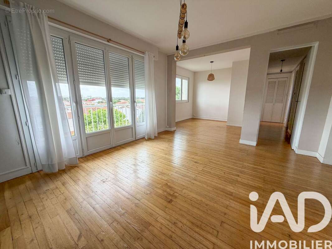 Appartement 66 m² à La Rochelle  - photo 7