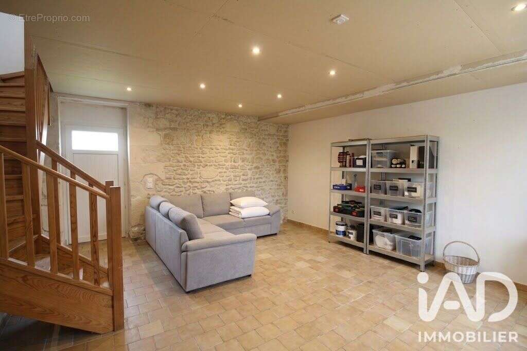 Maison 139 m² à Champdolent  - photo 4
