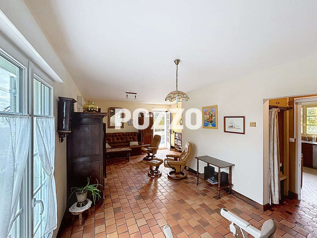 Coutances maison dans Résidence calme, 900 mètres du centre ville, 150 m2 environ, terrain de 900 m² - photo 16