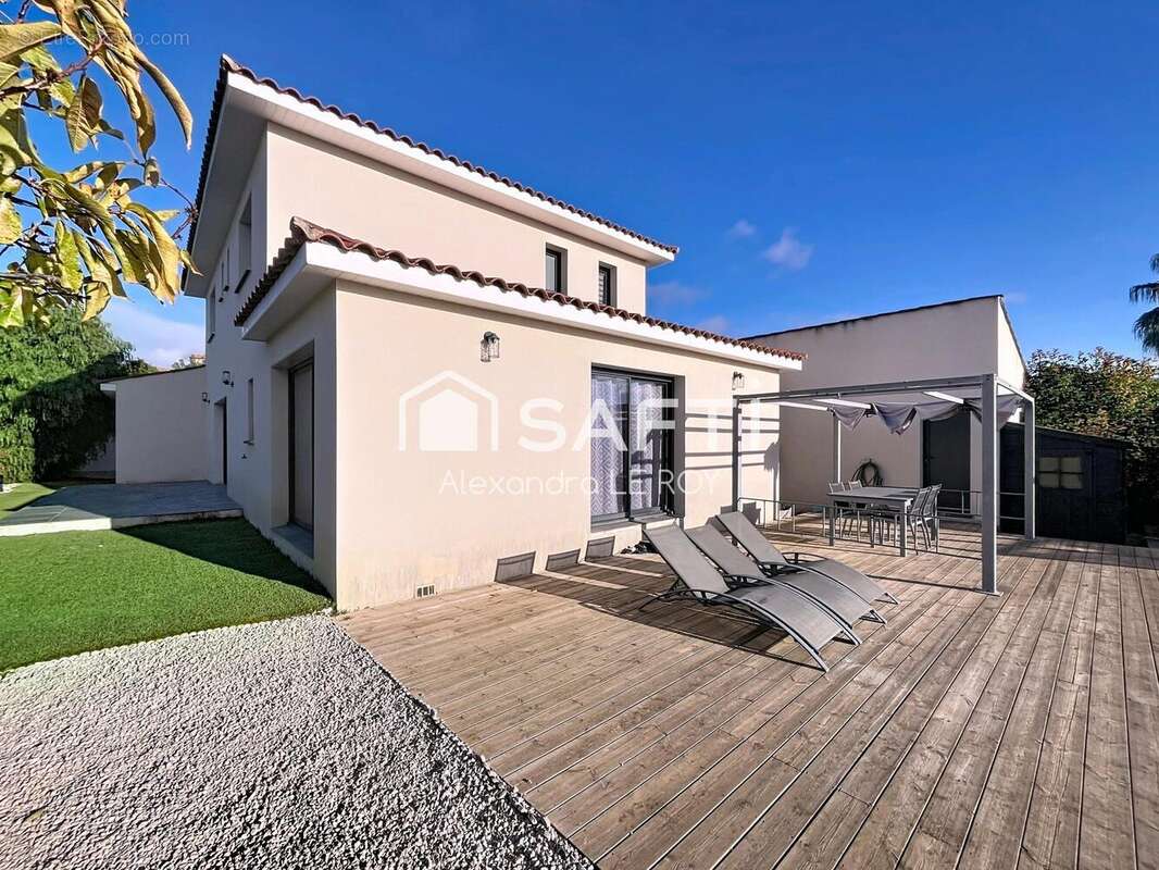 Photo 2 - Maison à SAINT-FELIX-DE-LODEZ