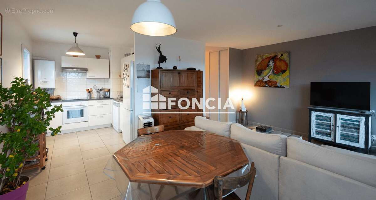 Appartement à TOURNON-SUR-RHONE