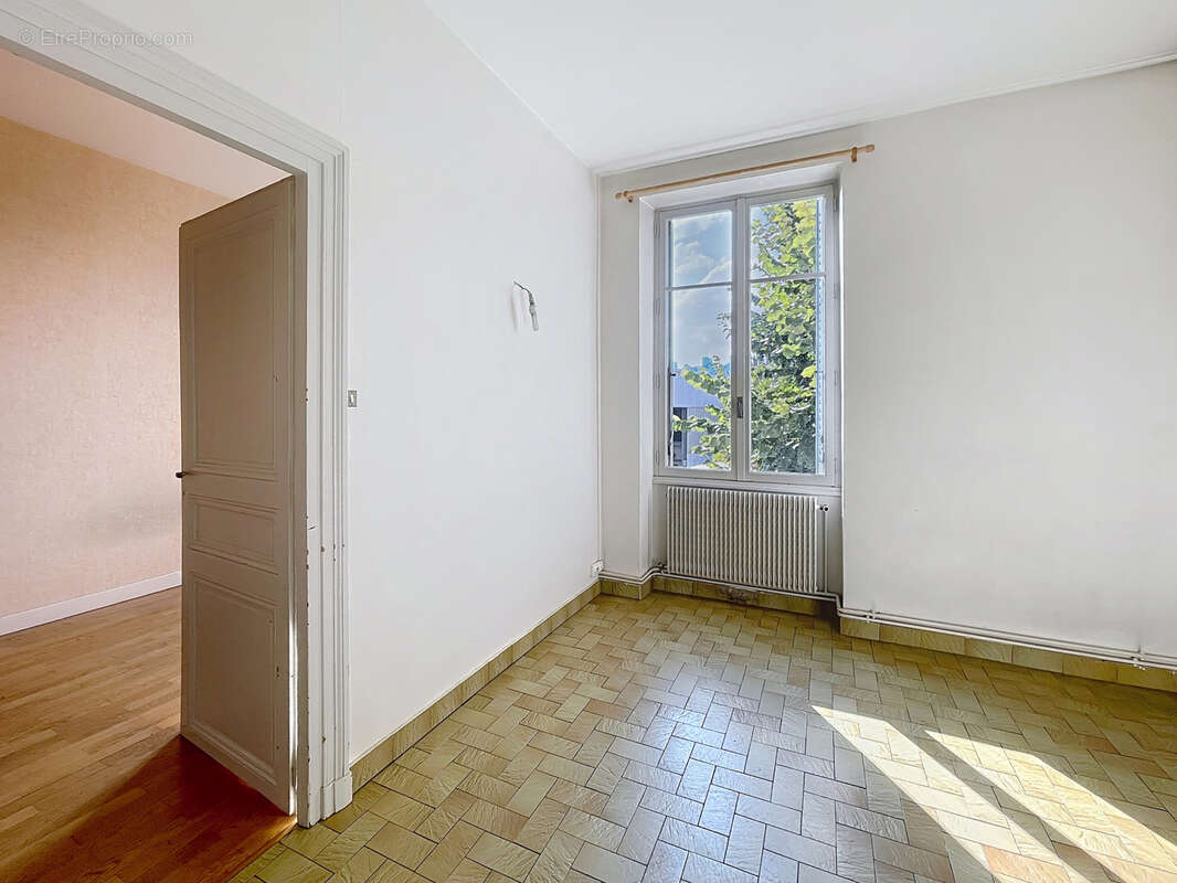Appartement à LYON-9E