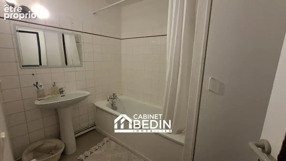 Appartement 359 m² à Saint-Andre-De-Cubzac  - photo 6