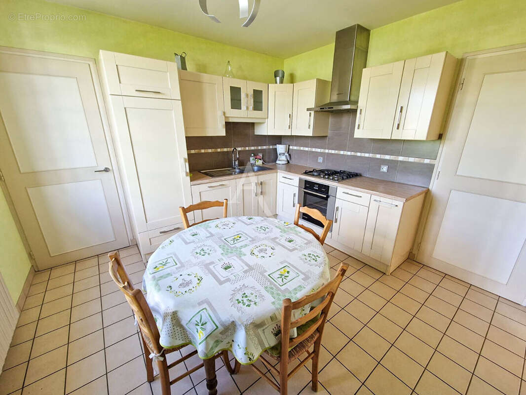 Maison à DOUE-LA-FONTAINE