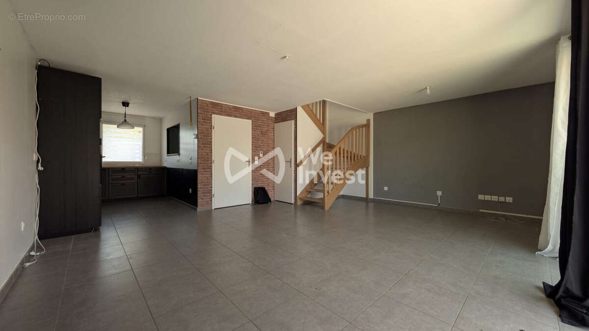 Maison 4 pièces 81 m² à vendre à Ostricourt (59162) - photo 3