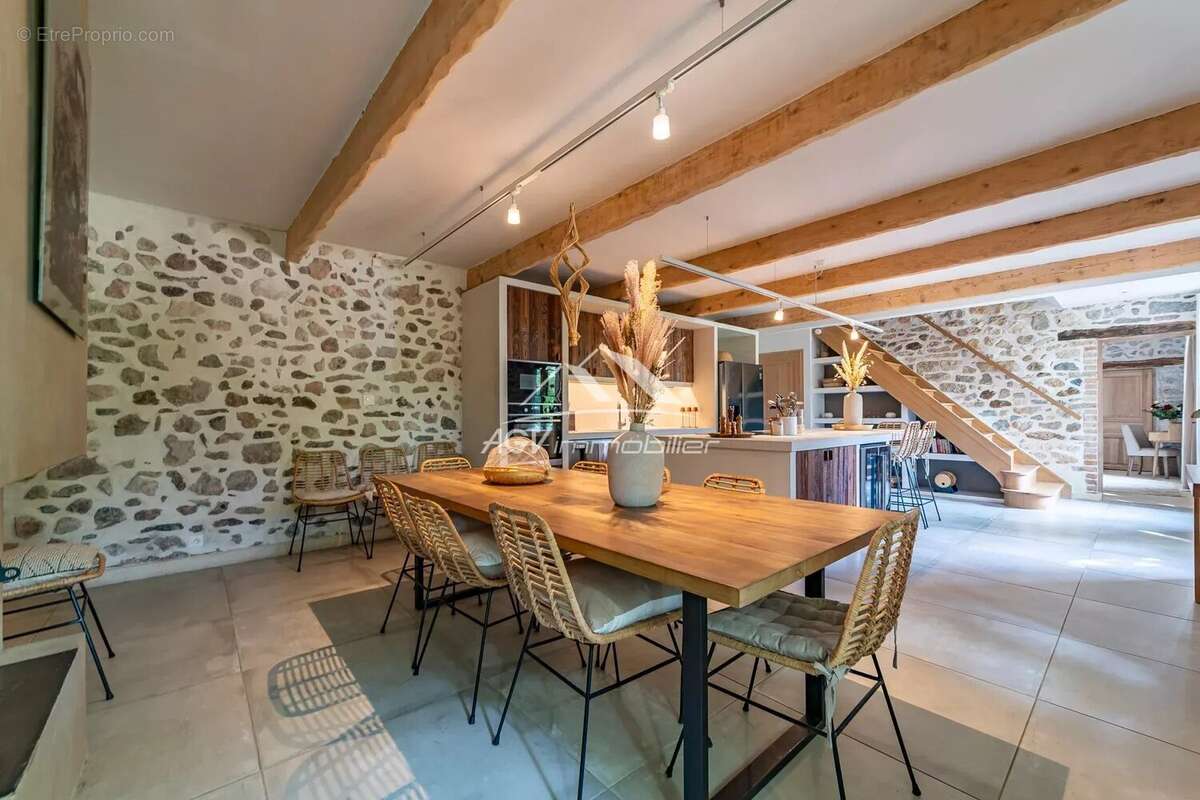 Maison à ALLEGRE-LES-FUMADES