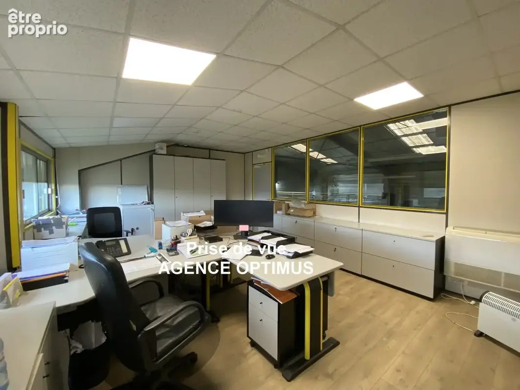 LOCAL PROFESSIONNEL + STOCKAGE - 1170 m2 bâtis sur 5886m2 de terrain - photo 11