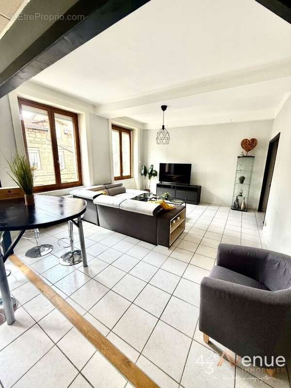 Appartement à SAINT-ETIENNE