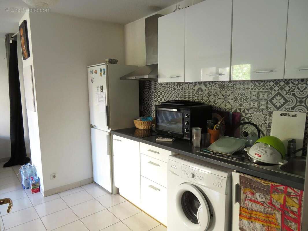   - Appartement à DRAGUIGNAN
