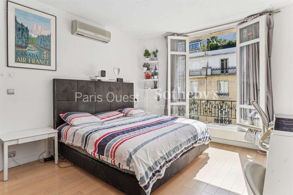 Maison à PARIS-16E