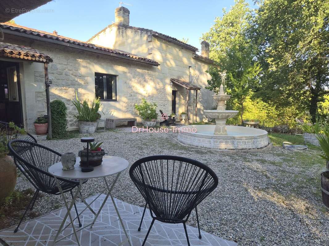 Maison 255 m² à Haux  - photo 3
